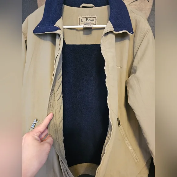 L.L. Bean Jacket - Picture 4 of 6